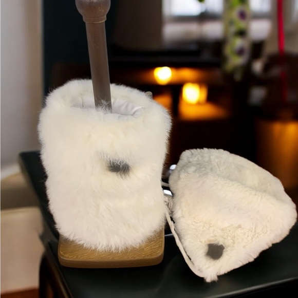 Vintage Real Fur Cream Hand Warmer and Mask Set - Picture 2 of 14